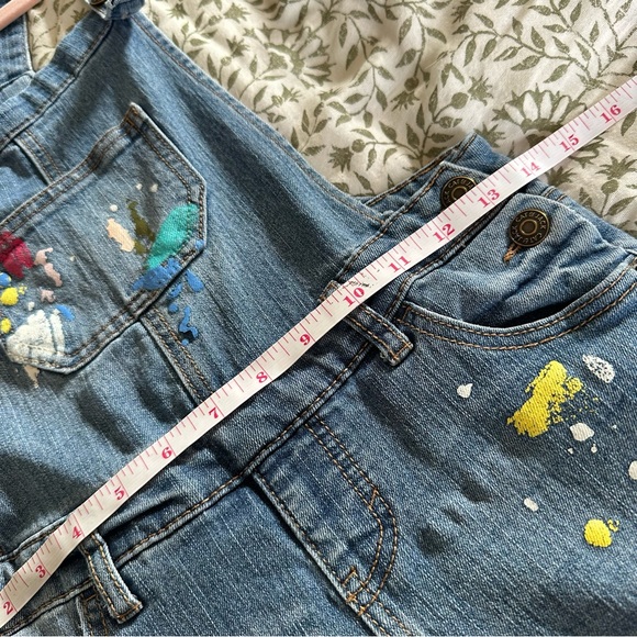 Cat & Jack Girls M 7/8 Jean Overalls Distressed Splattered Paint Denim Overalls - Picture 6 of 11